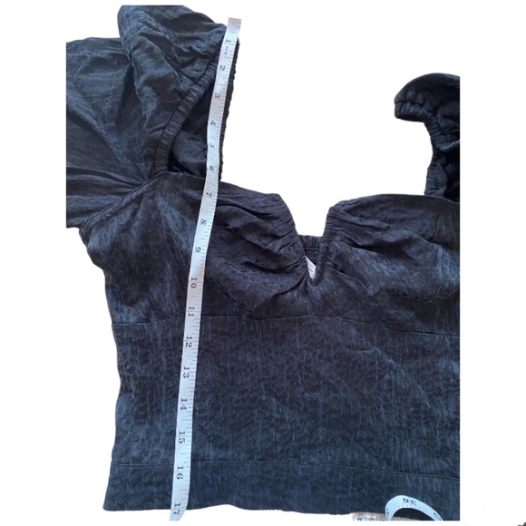 ElleJay Revolve Black Leopard Print Cropped Top Size Large Smocked Back - Picture 8 of 14